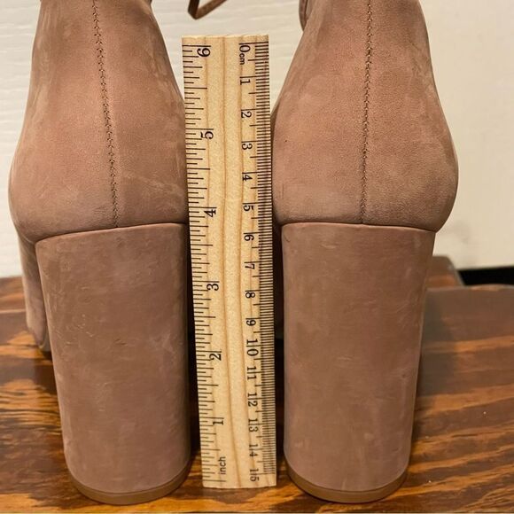 Steve Madden Carusso Tan Peep Toe Lace Up Heeled Bootie Size 8 - Picture 9 of 14